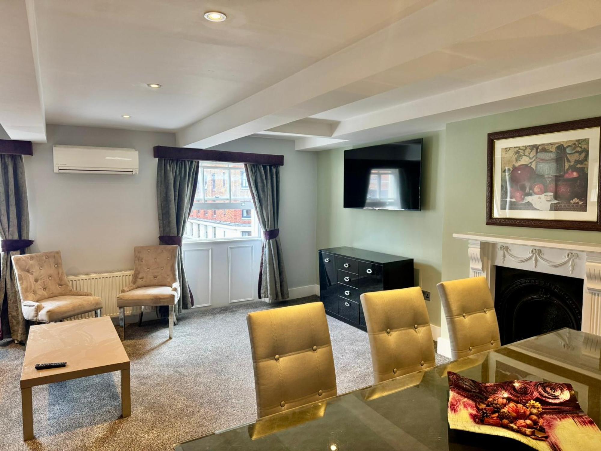The Leonard Apartment